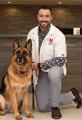 Dr. Chris Couri
